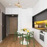 Urban Gem With Private Parking, Relaxing Balcony At Metro Station, Only 10 Min To Centre Varšava