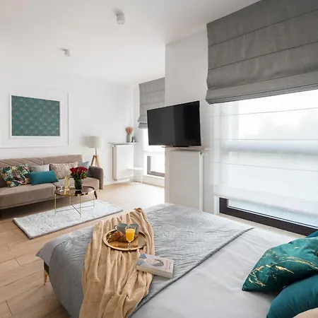 Urban Gem With Private Parking, Balcony At Metro Station, Only 10 Min To City Centre *